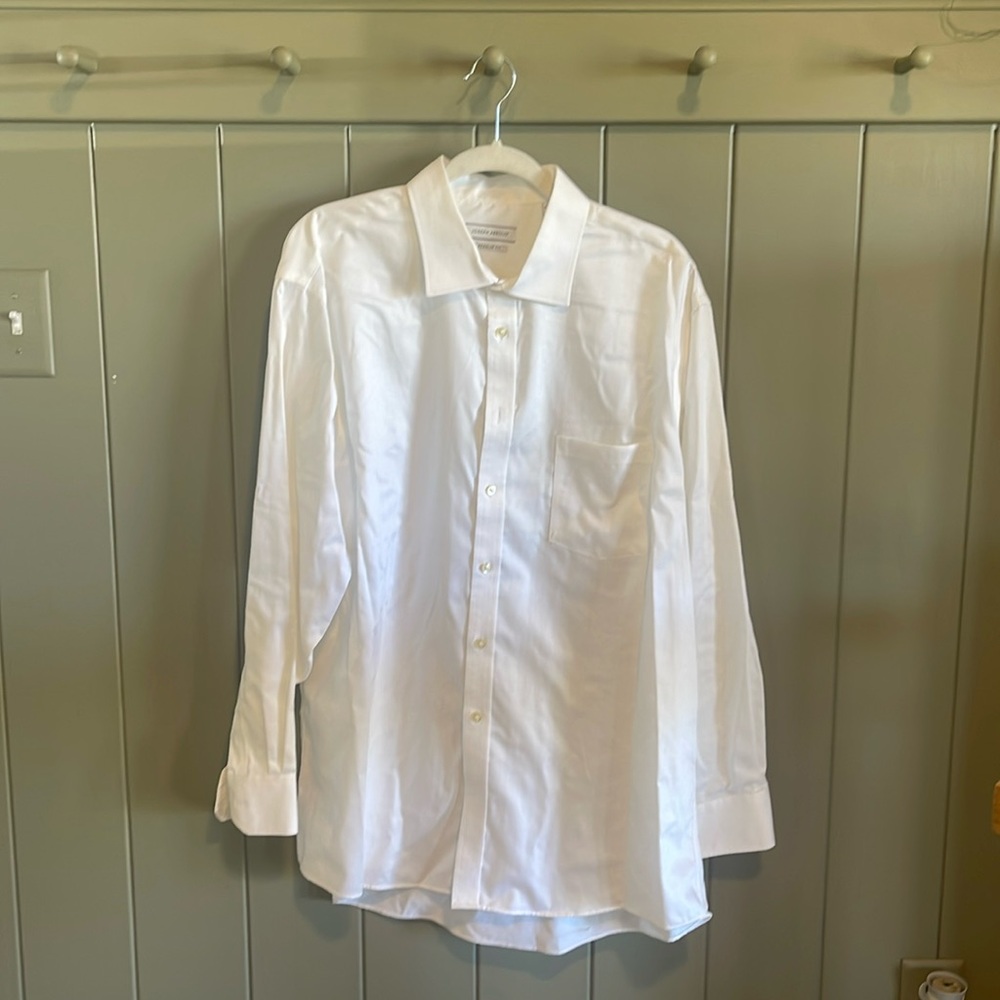 Joseph Abboud Men’s white buttom shirt. Size 34/35 no stains or discolorations